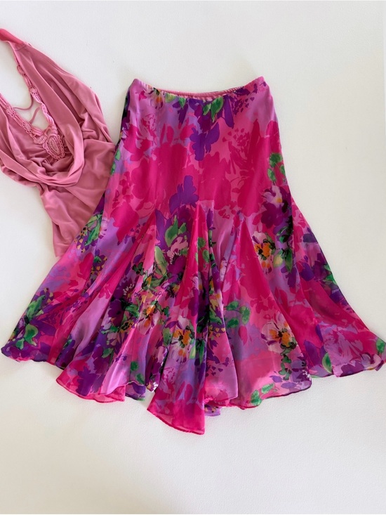 Dresses & Skirts - Vintage cache  Fairy Garden Floral Ruffle Midi Skirt